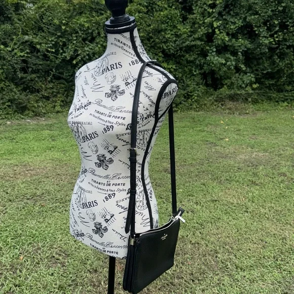 LEILA TRIPLE GUSSET CROSSBODY - Picture 14 of 16